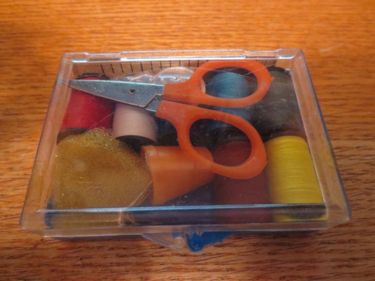 (image for) Mini Sewing Kit with Thread, Scissors, Thimble, & Ruler - Click Image to Close