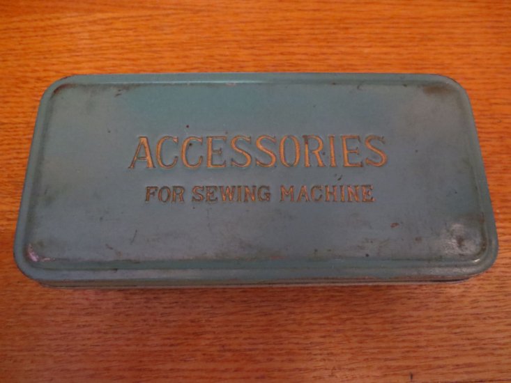 (image for) Vintage Accessory Case, Metal, Item VC2 - Click Image to Close