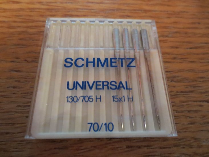 (image for) Schmetz, 130/705H, 15X1H, 70/10, Item N79, 4 Needles - Click Image to Close