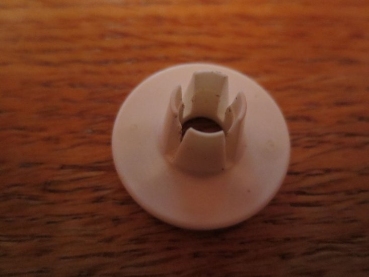 (image for) Spool Pin Cap, Small, Item SC6 - Click Image to Close