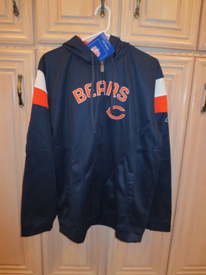 (image for) NFL Chicago Bears Strong Side Full Zip Hoodie, Medium (102) - Click Image to Close