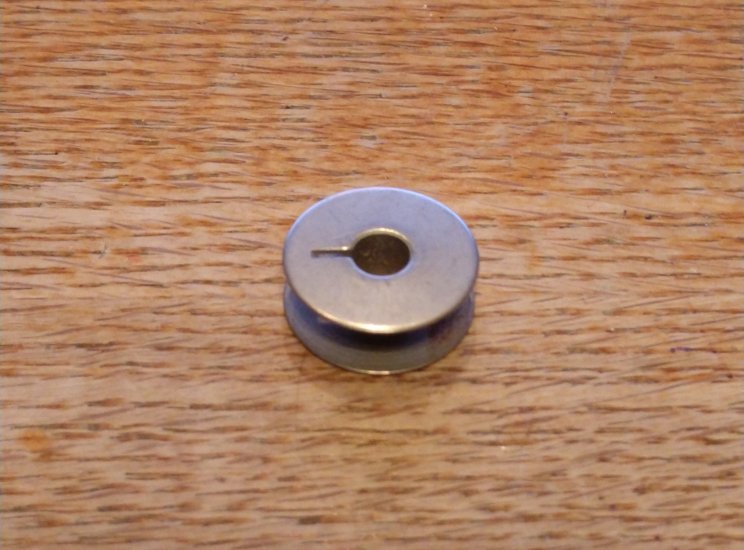 (image for) Bobbin, Notched, Item B92 - Click Image to Close
