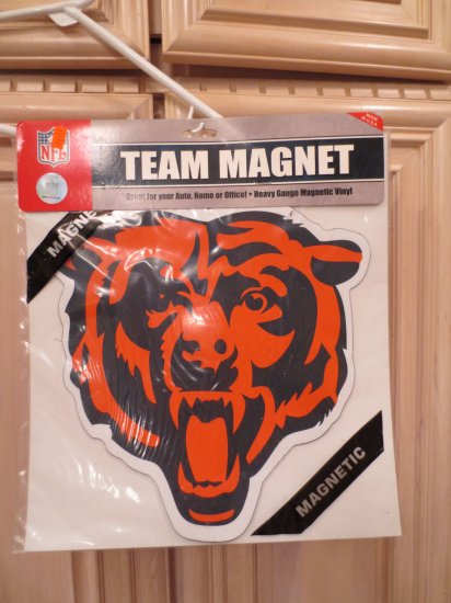 (image for) NFL Bears Magnet, 10 3/4" x 11 1/4", Indoor / Outdoor (115) - Click Image to Close