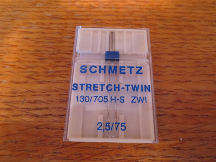 (image for) Schmetz, 130/705H-S ZWI, 2,5/75, Item N50, 1 Twin Needle - Click Image to Close