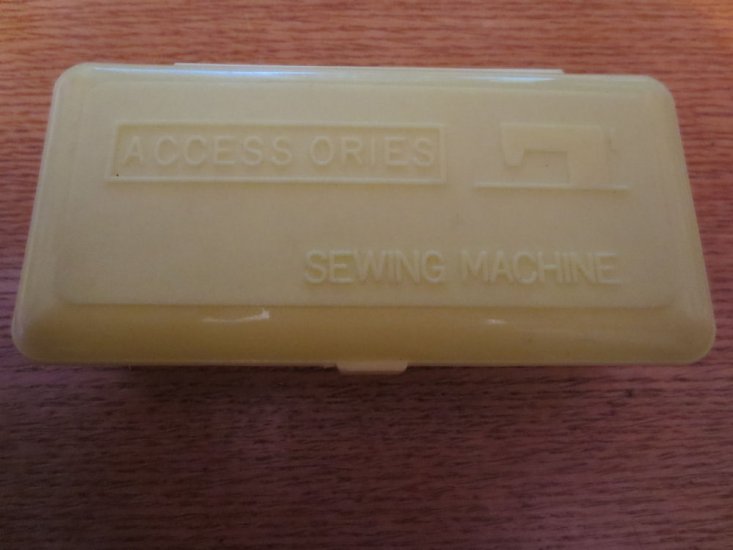 (image for) Case for Sewing Machine Accessories, Yellow - Click Image to Close