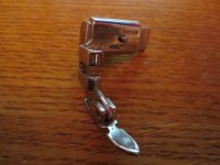 (image for) Zipper Foot, Low, Hinged, Singer, Item 161127