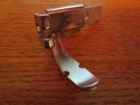 (image for) Zipper Foot, Low Shank, S, West Germany, Item ZLS-WG