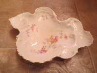 VINTAGE ANTIQUE CANDY DISH OR SERVING TRAY W/ GOLD-COLORED TRIM
