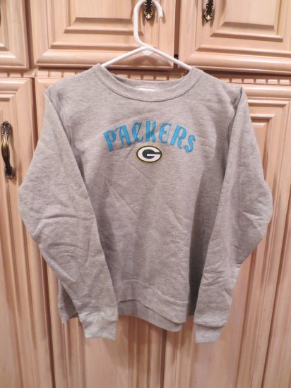 (image for) NFL for Her Ladies' Gray Green Bay Packers Sweatshirt, S (29) - Click Image to Close