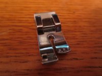 (image for) Straight Stitch Foot, Snap-on, Item SS52