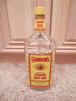 (image for) VINTAGE GORDON'S LONDON DRY GIN EMPTY BOTTLE ALCOHOL ADVERTISING