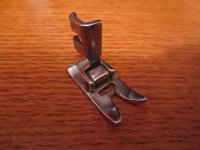 (image for) Zig-zag Foot, Low Shank, Hinged, Groove, Item ZZLHG