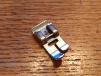 (image for) Zig-zag Foot, Snap-on, Item UF-370